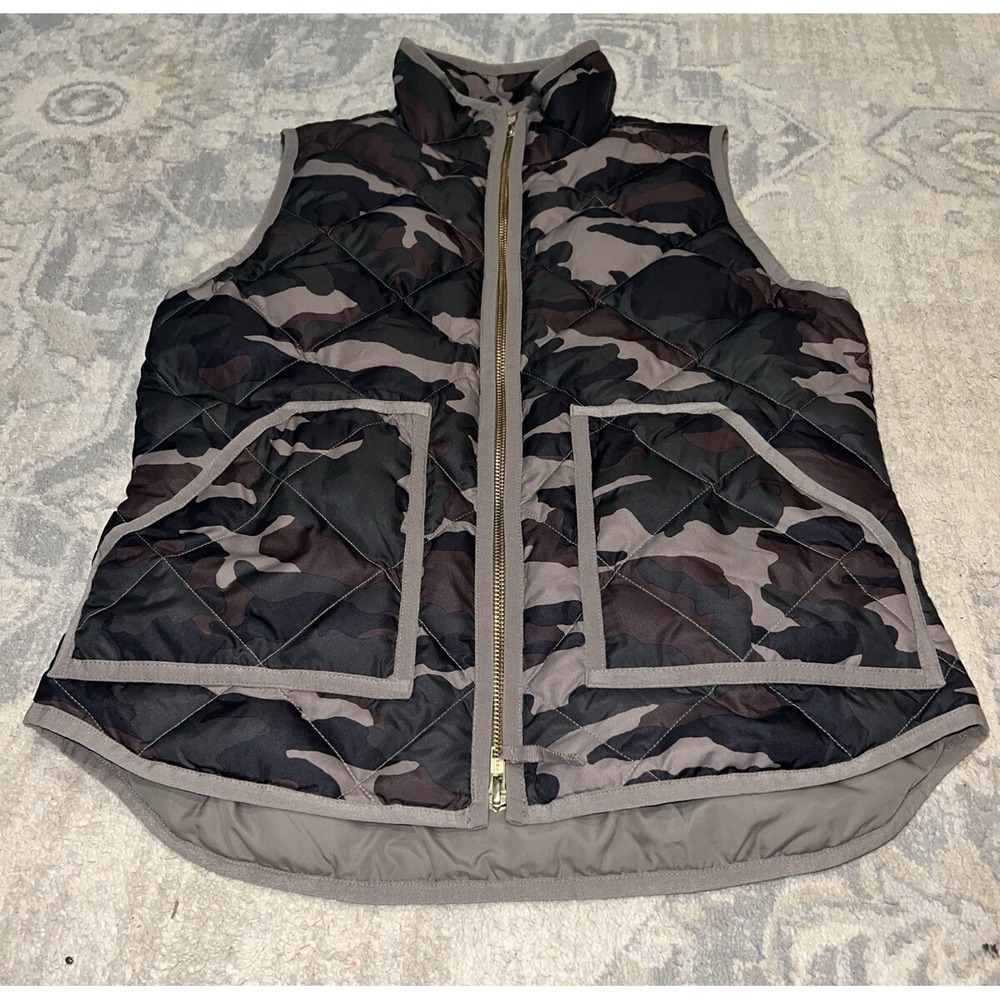 J Crew‎ Quilted Puffer Vest Down-Filled Size XS X-small Camo Print Zip Mens